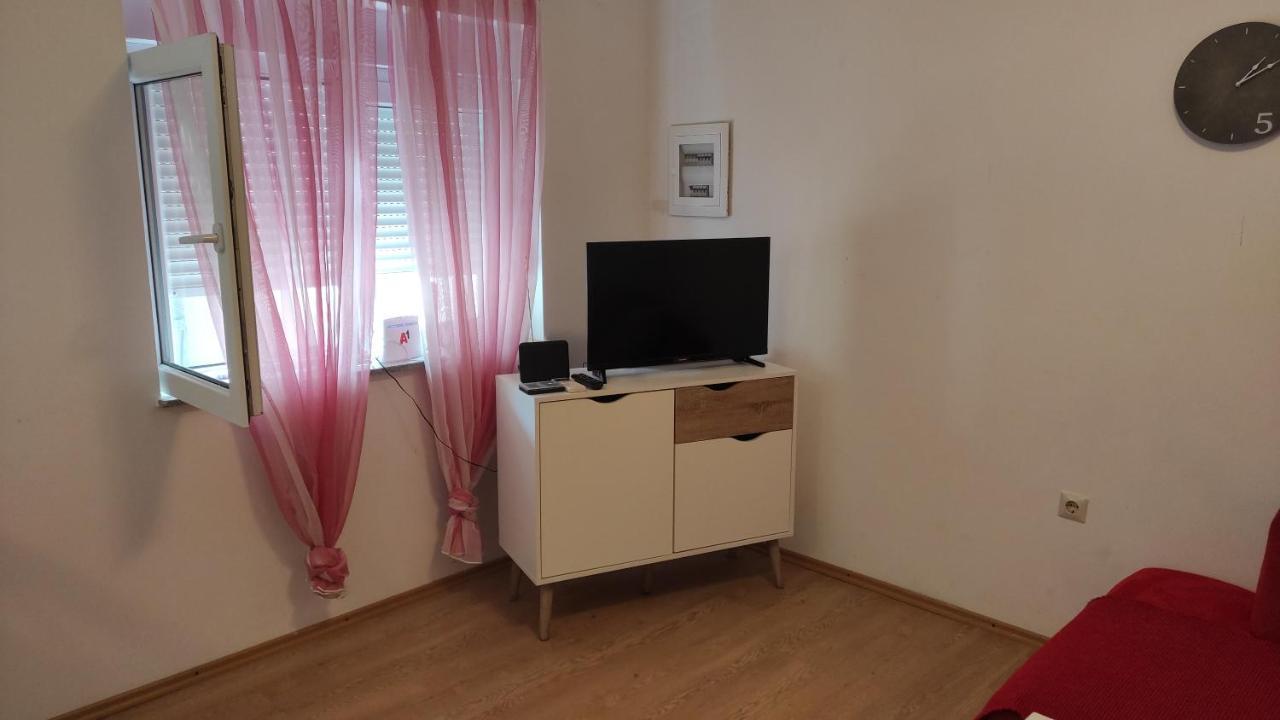 Apartmani Maslina Zuljana Ngoại thất bức ảnh