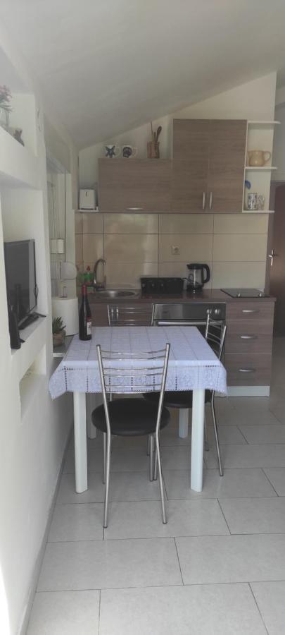 Apartmani Maslina Zuljana Ngoại thất bức ảnh