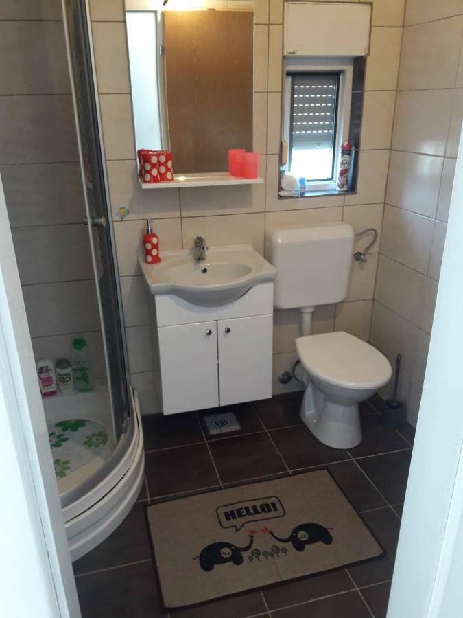 Apartmani Maslina Zuljana Ngoại thất bức ảnh